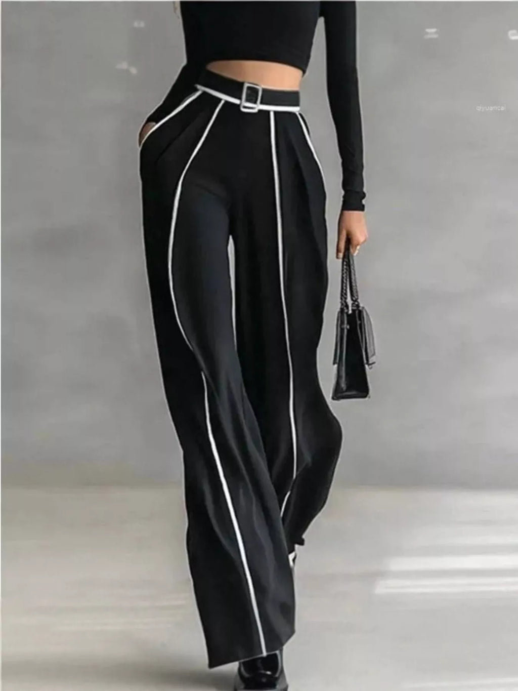 The City Lines Turtleneck Pants Set