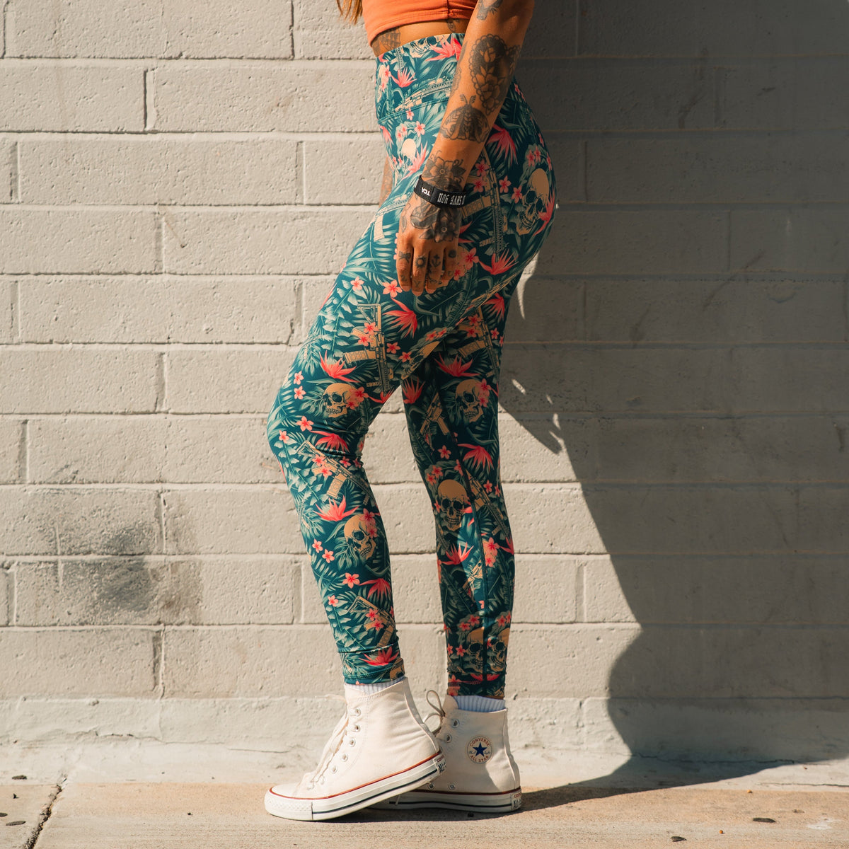 Aloha AR Tropical Skull High-Rise Leggings