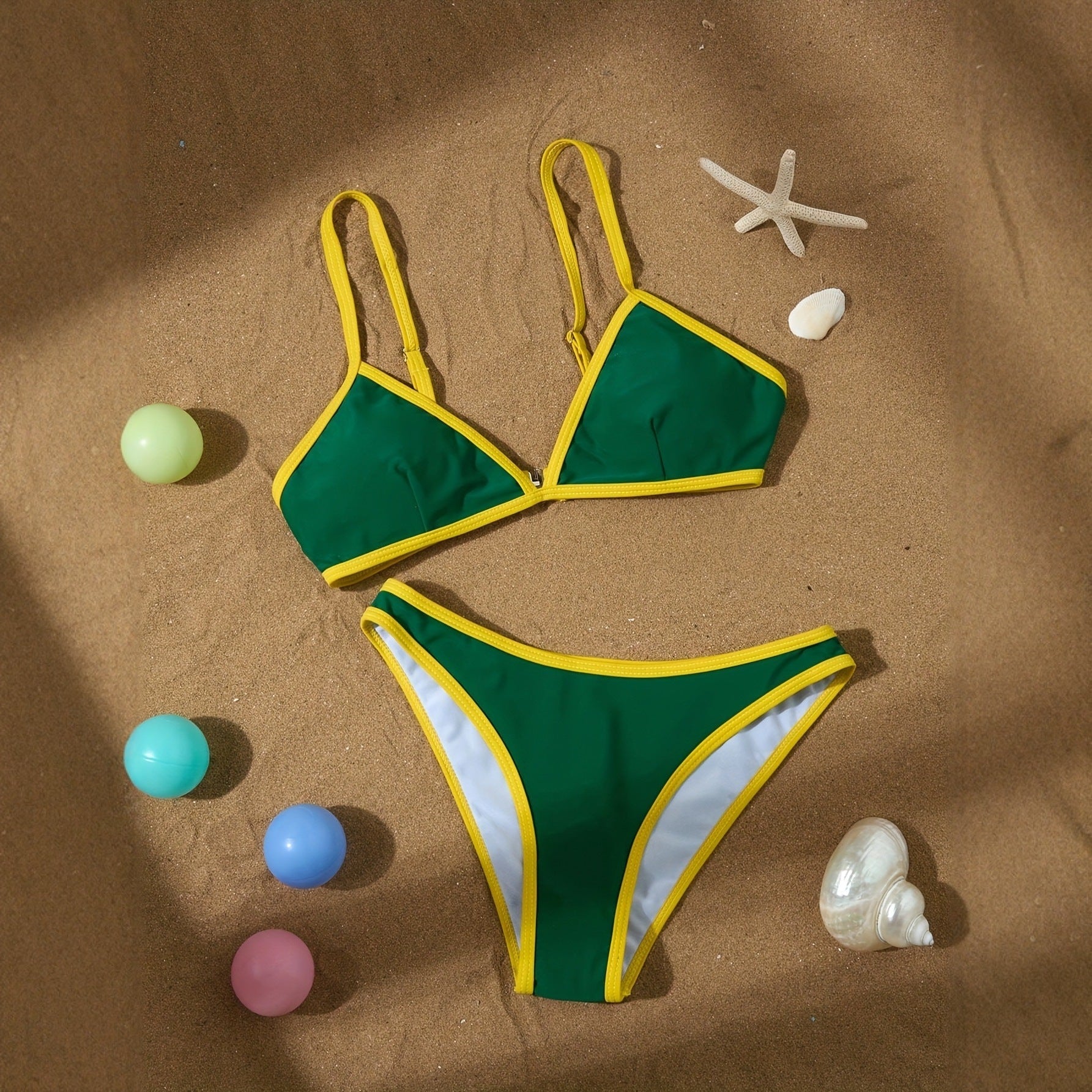 Triangle Bikini Set with Contrast Trim – Sporty Two-Piece Swimsuit