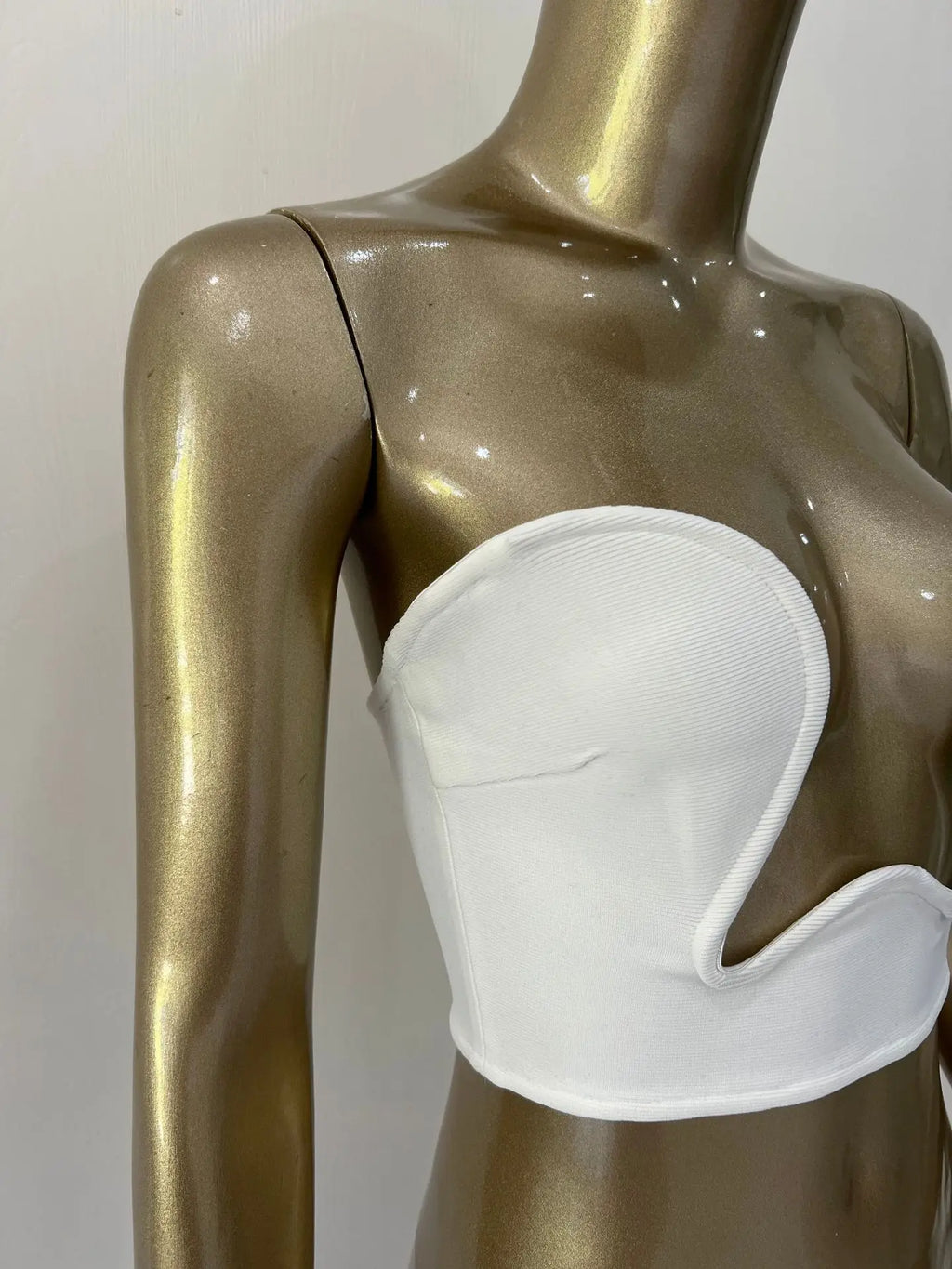 The Heartbreaker Plunge Strapless Crop Top