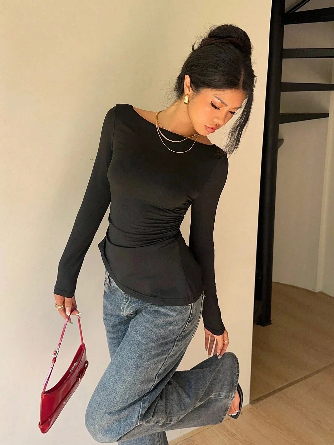 Long-Sleeve Lace Back Bow Top with Asymmetric Hem