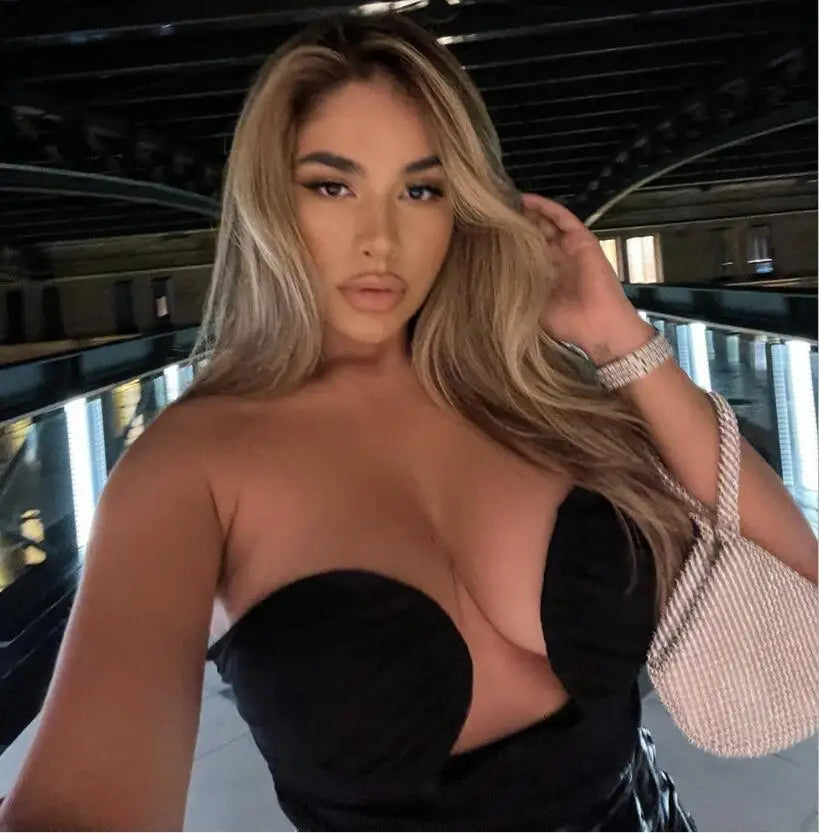 The Heartbreaker Plunge Strapless Crop Top