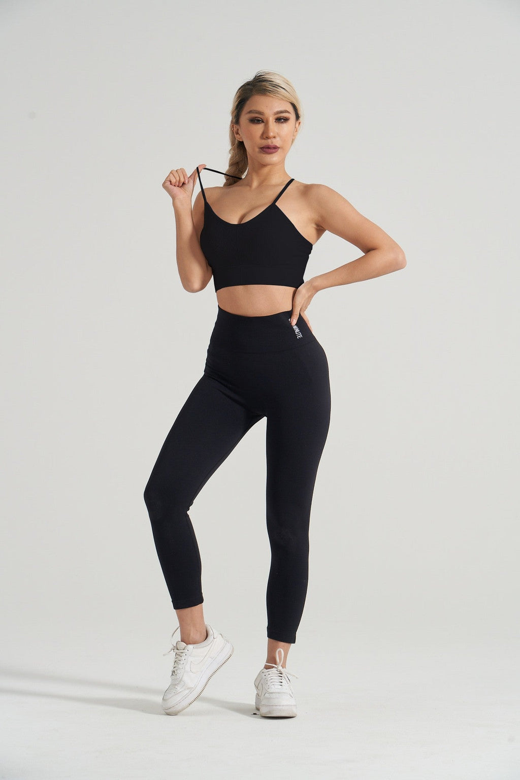 Blaire Sport Ribbed Cross-Back Sports Bra