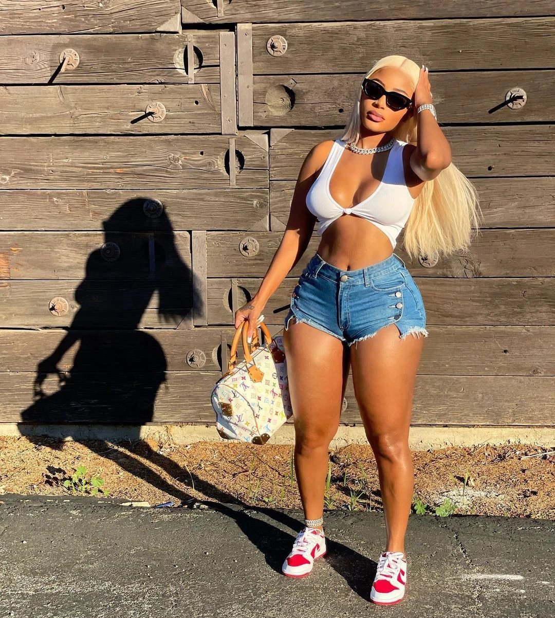 The Weekend Muse Frayed Denim Shorts