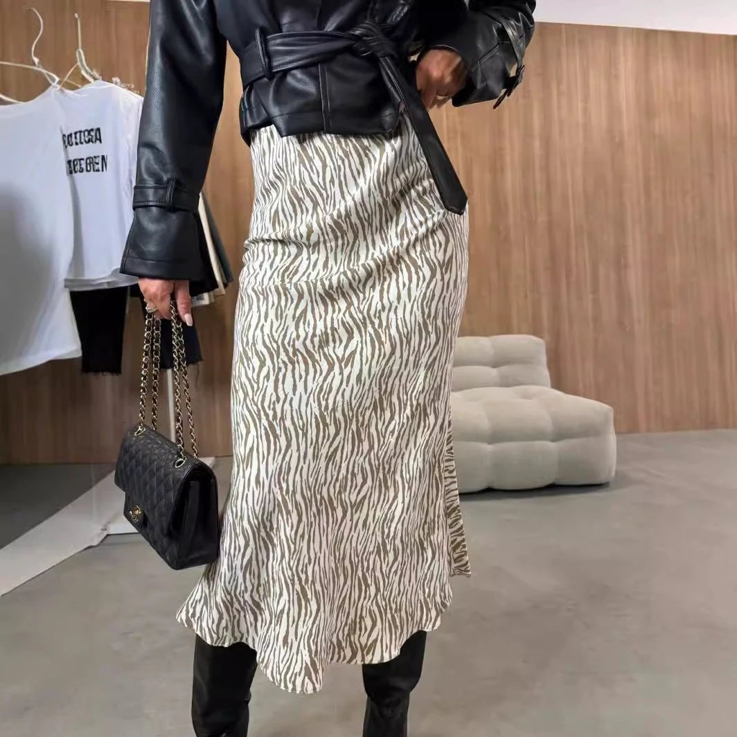 The Pattern Poise High-Waist Midi Skirt
