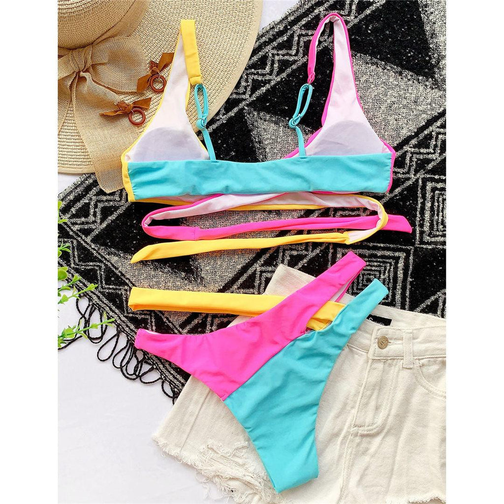 Color-Block Asymmetric Wrap Halter Bikini Set | One-Shoulder Strap & Cheeky Bottom